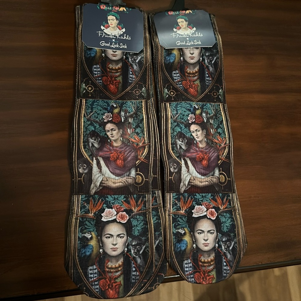 Good Luck Frida Kahlo Socks (2 pair)